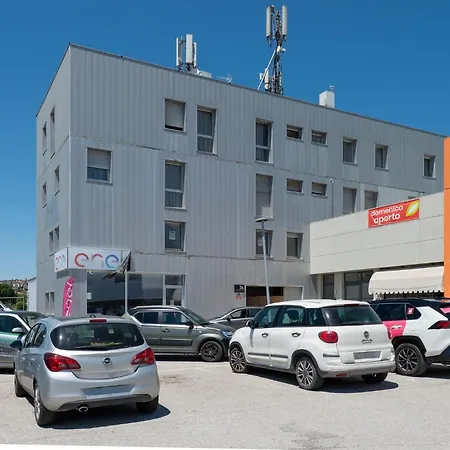 Guesthost - Leccio - Near Trasimeno Magione